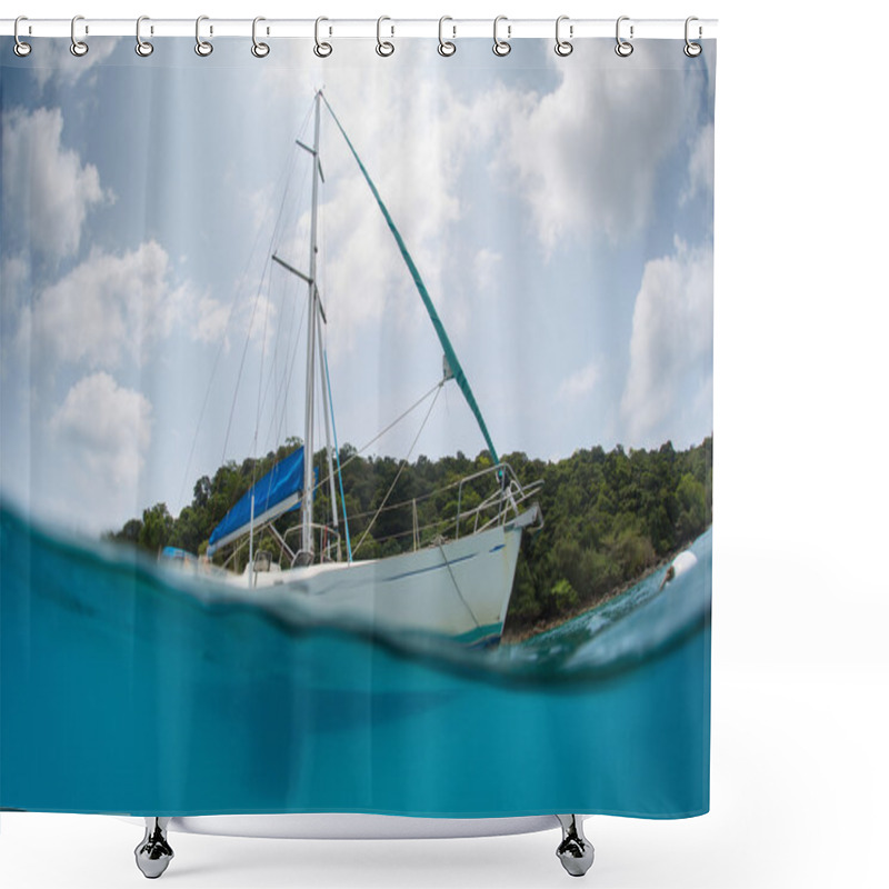 Personality  Boat Shower Curtains