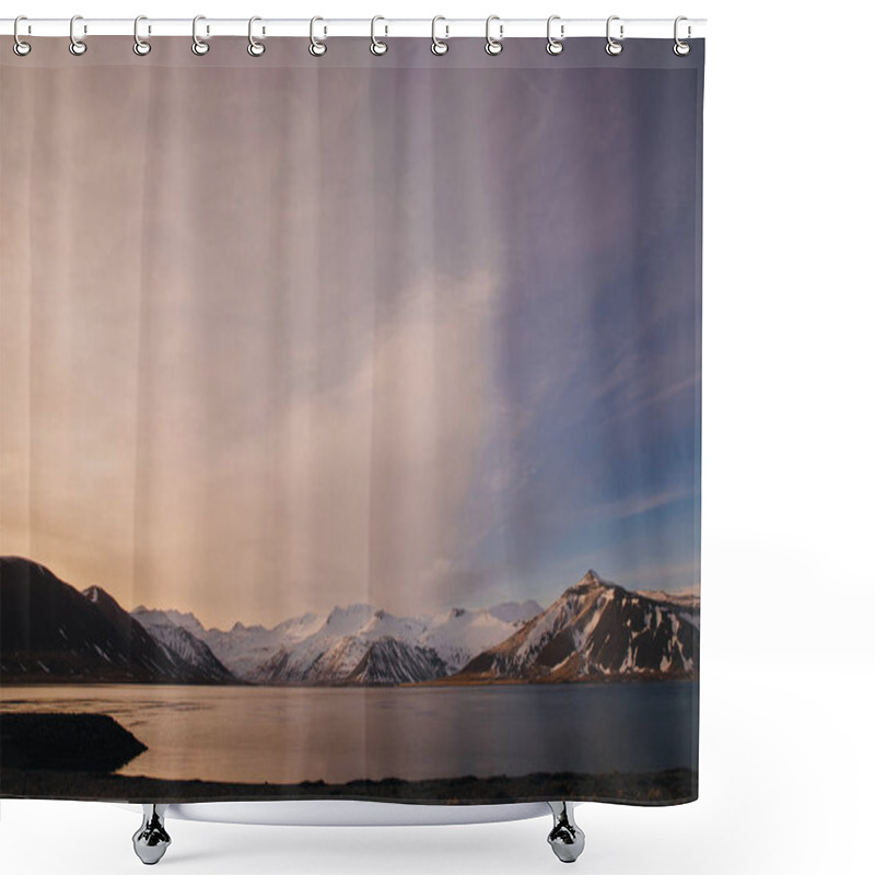 Personality  Mountains Shower Curtains