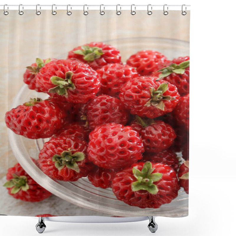 Personality  Hybrid Strasberry Fruit In Dish Shower Curtains