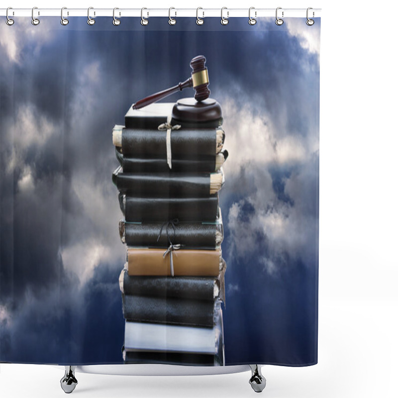 Personality  Paper Folders And Gavel Shower Curtains