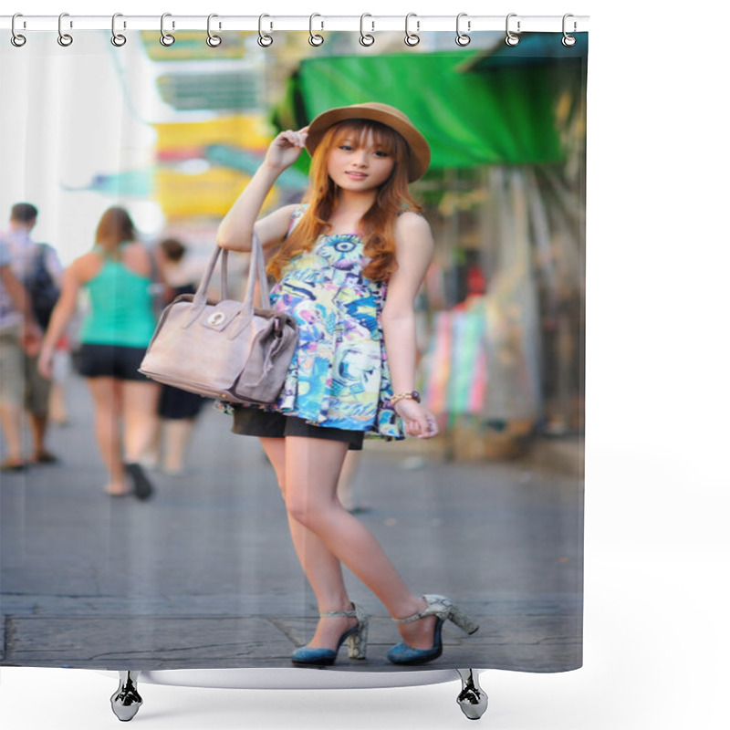 Personality  Beautiful Asian Girl Shower Curtains