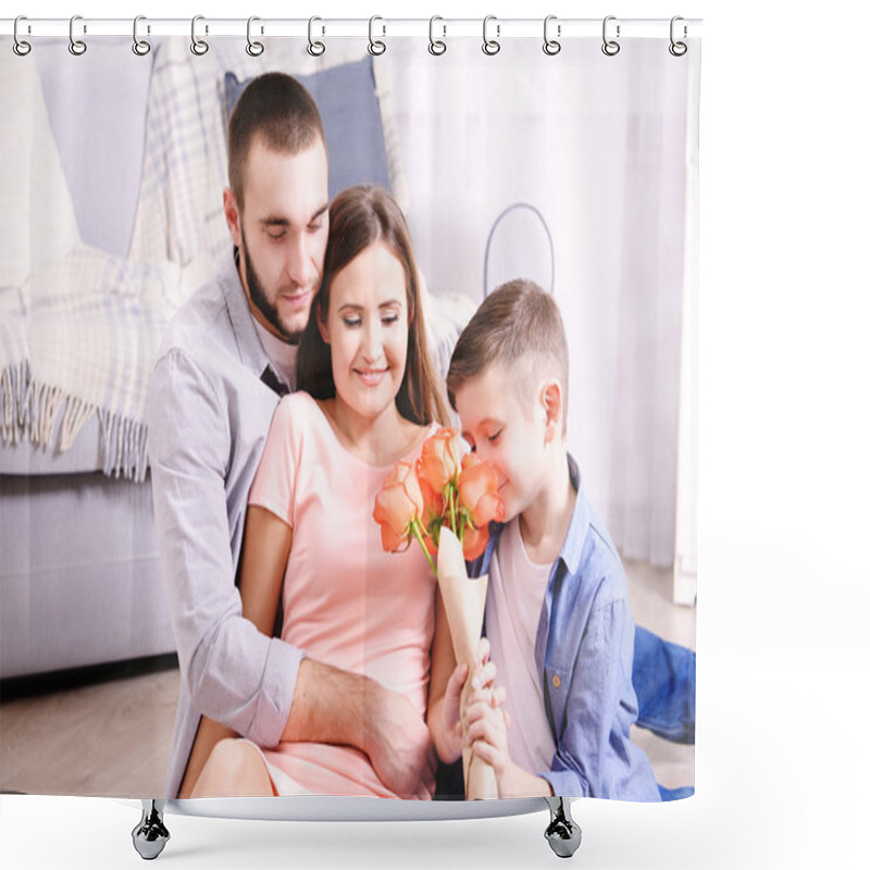 Personality  Son Giving Roses For Mother Shower Curtains