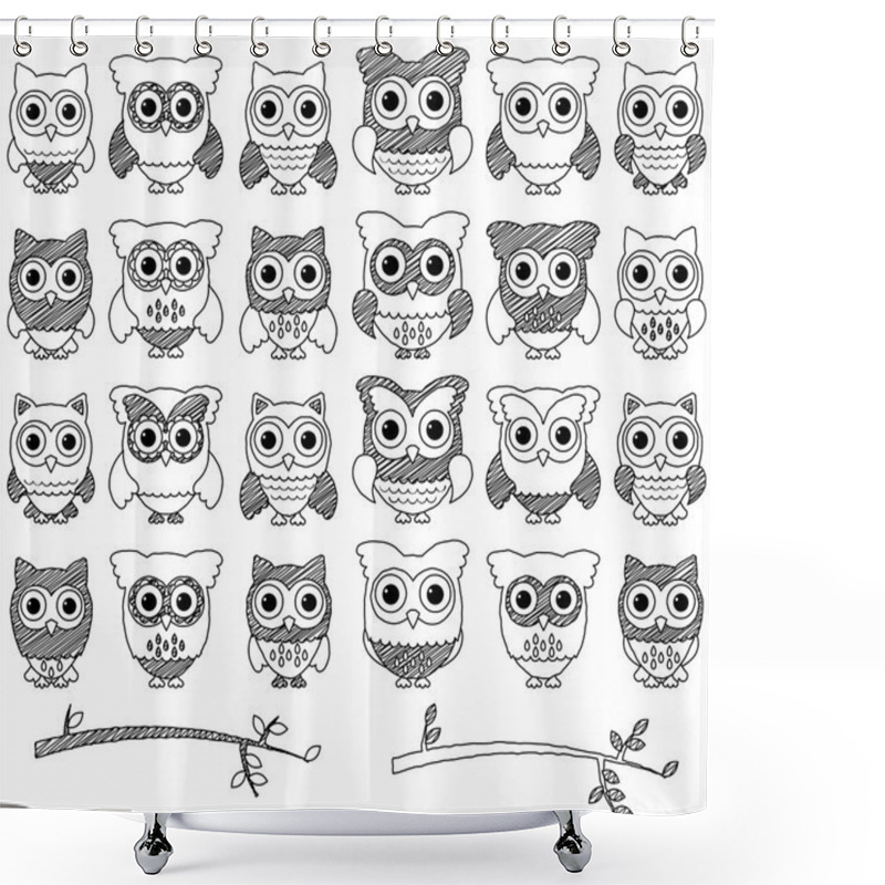 Personality  Doodle Style Vector Set Of Cute Owls And Branches Shower Curtains