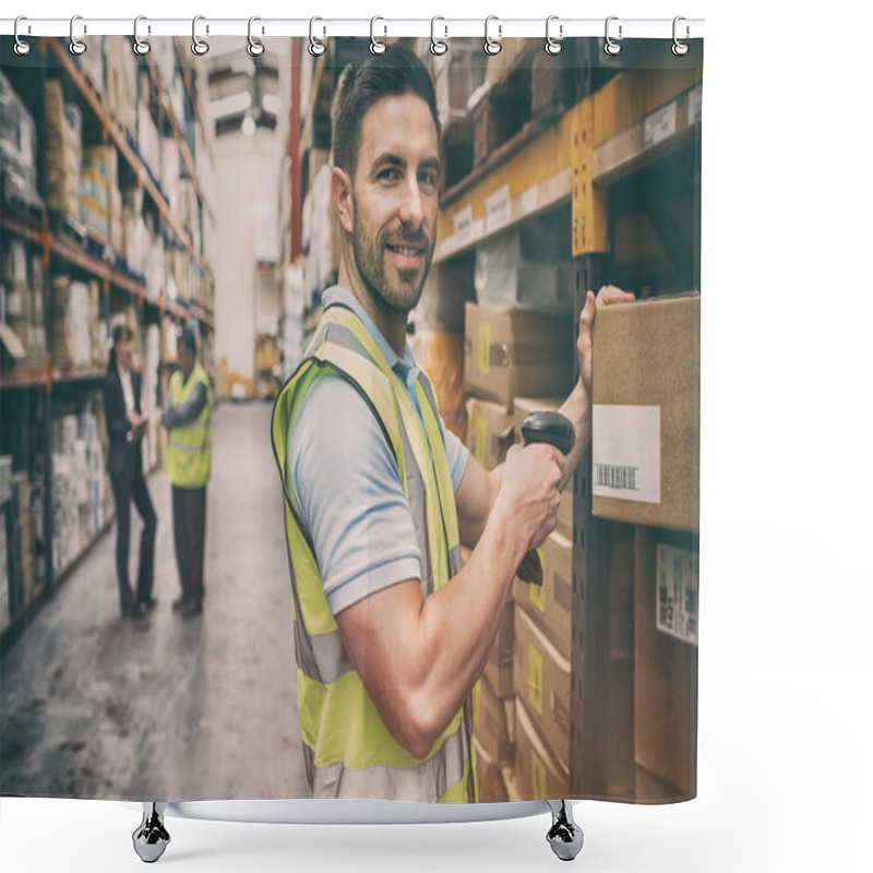 Personality  Warehouse Worker Scanning Box Shower Curtains