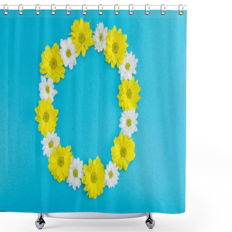 Personality  Beautiful Yellow And White Flowers Shower Curtains