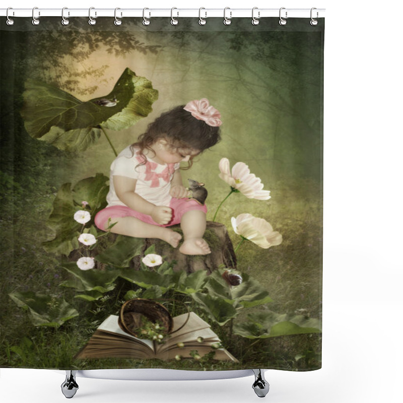 Personality  Little Girl And Mouse Shower Curtains