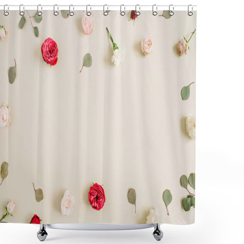 Personality  Frame Wreath Made Of Flowers Shower Curtains