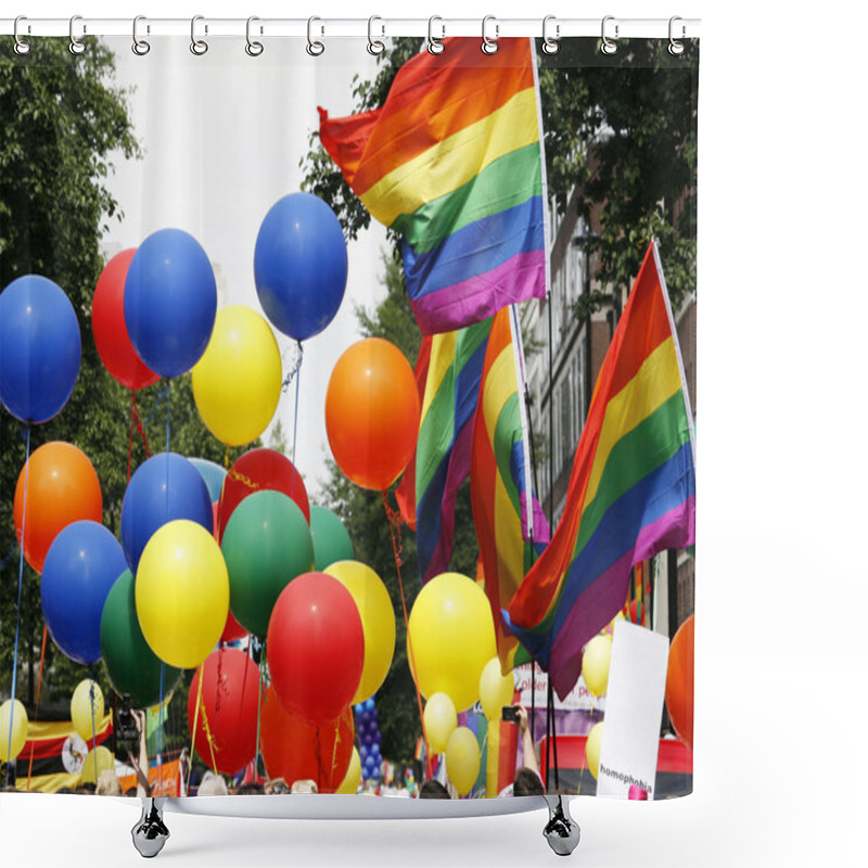 Personality  Rainbow Flag In London's Gay Pride Shower Curtains