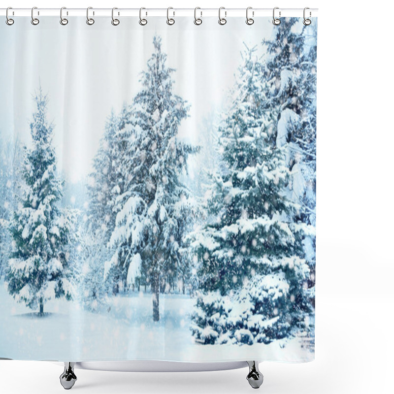 Personality  Christmas Tree In Snow Shower Curtains