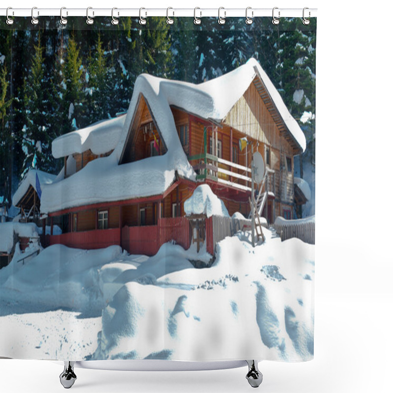 Personality  Mountain Chalet Covered Snow In Winter Shower Curtains