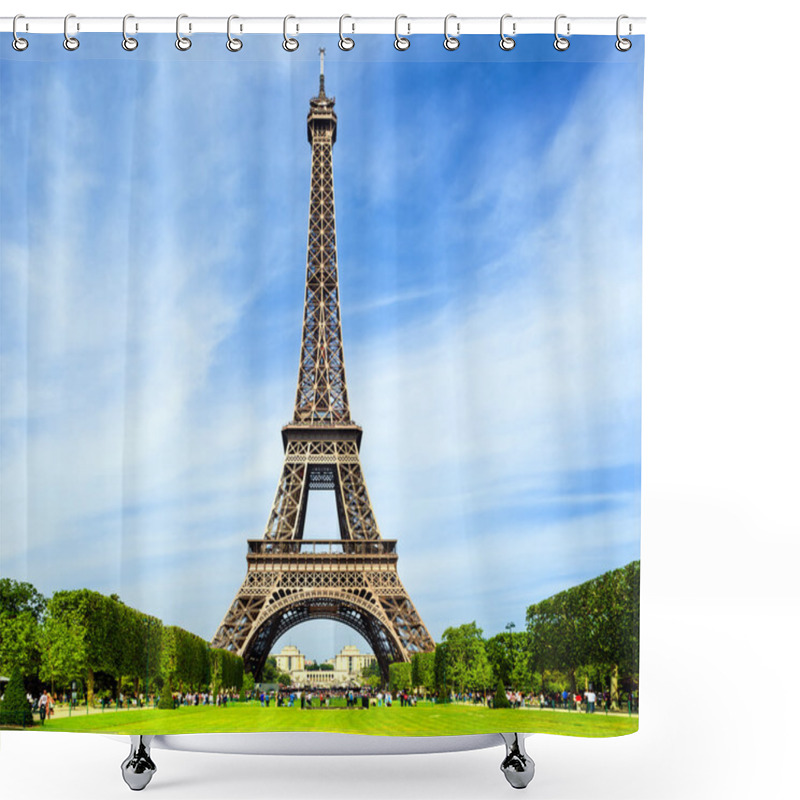 Personality  Eiffel Tower - Paris Shower Curtains