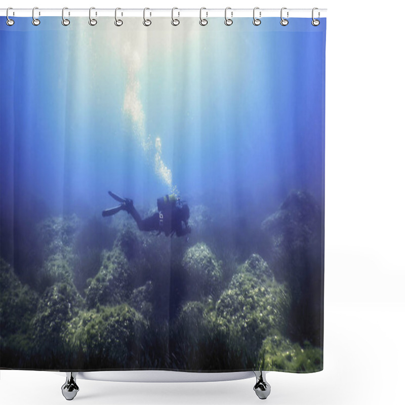 Personality  Rocks At Bottom Of Ocean Floor, Underwater Life Shower Curtains