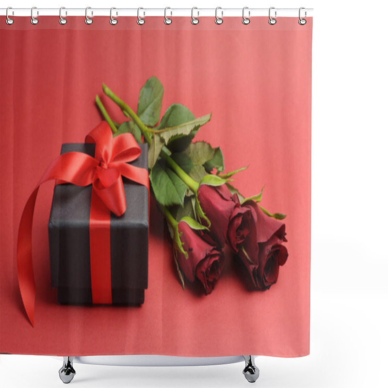 Personality  Happy Valentines Day Black Box With Red Ribbon Gift And Red Roses Shower Curtains