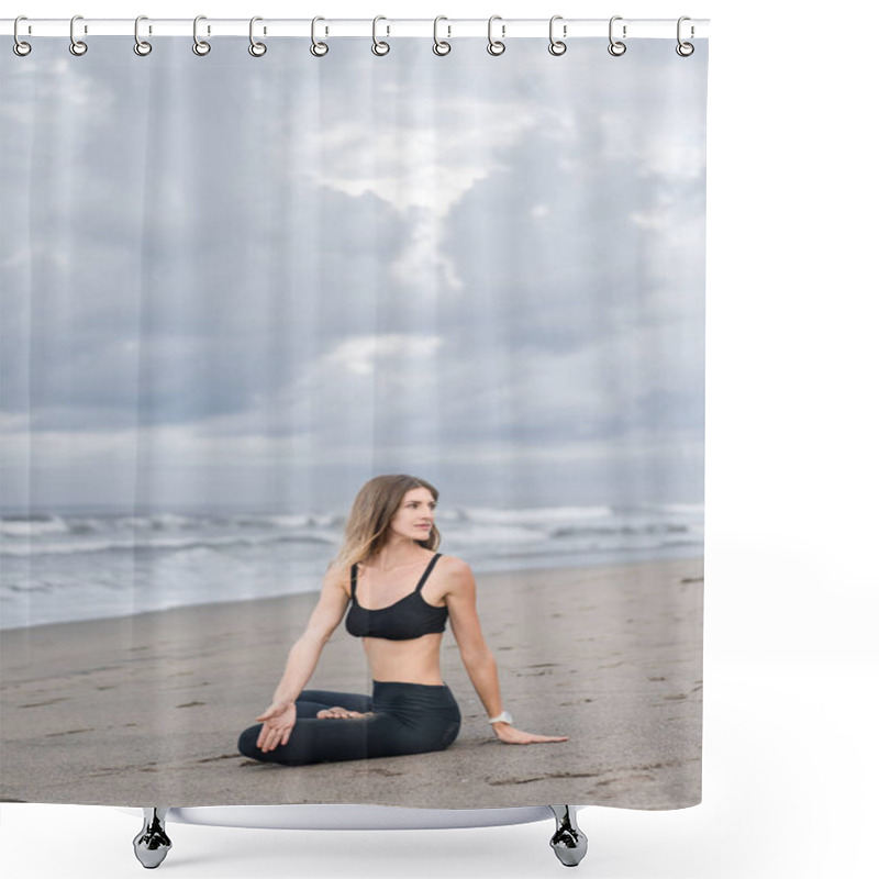 Personality  Attractive Shower Curtains