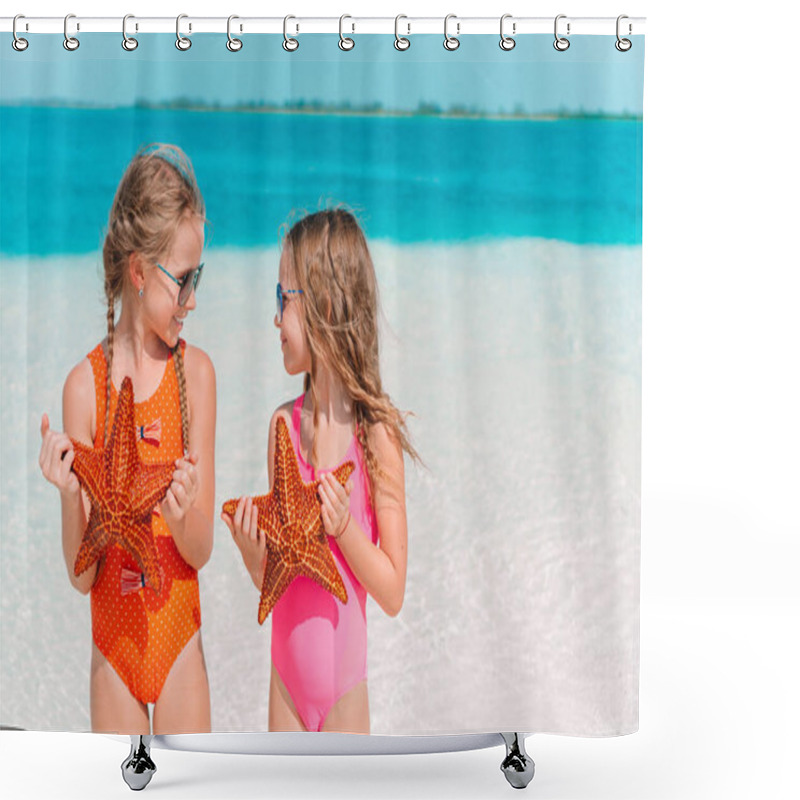 Personality  Adorable Little Girls With Starfish On White Empty Beach Shower Curtains