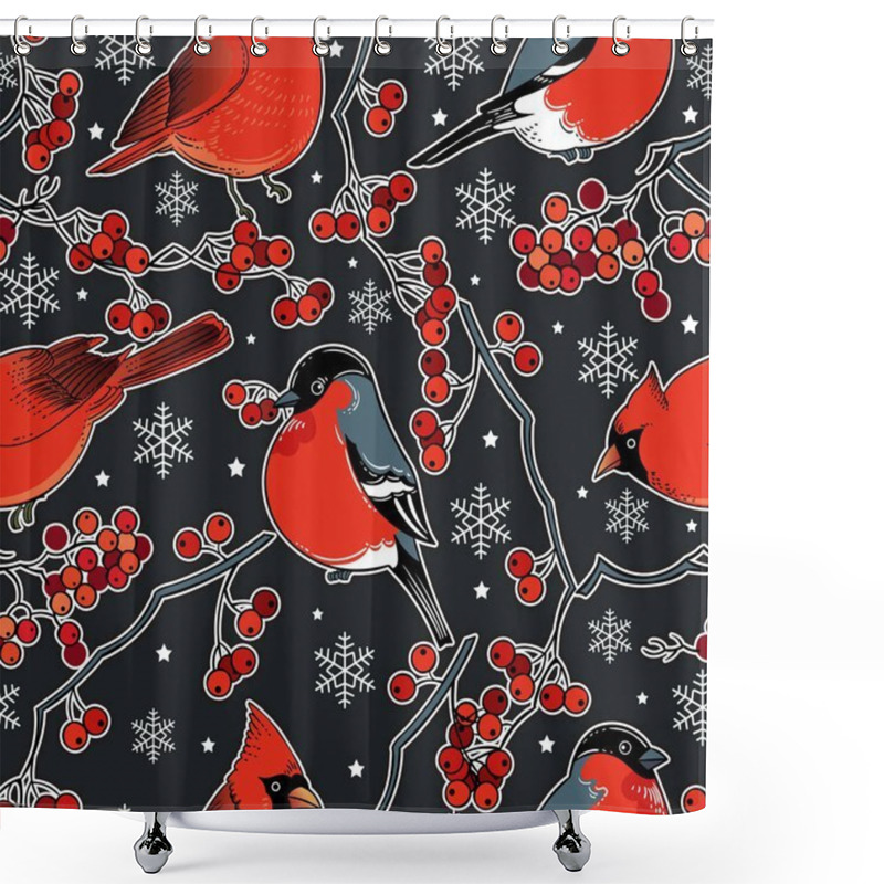 Personality  Vector Illustration Design Of Beautiful Hand Drawn Retro Christmas Birds Seamless Pattern .  Shower Curtains