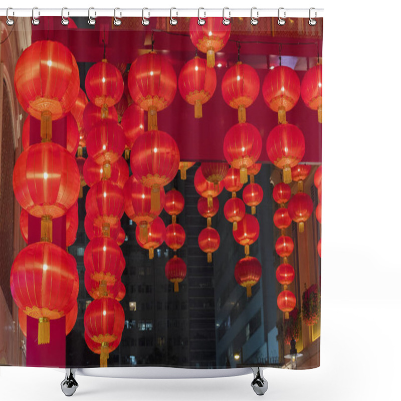 Personality  Hanging Red Chinese Lanterns Shower Curtains