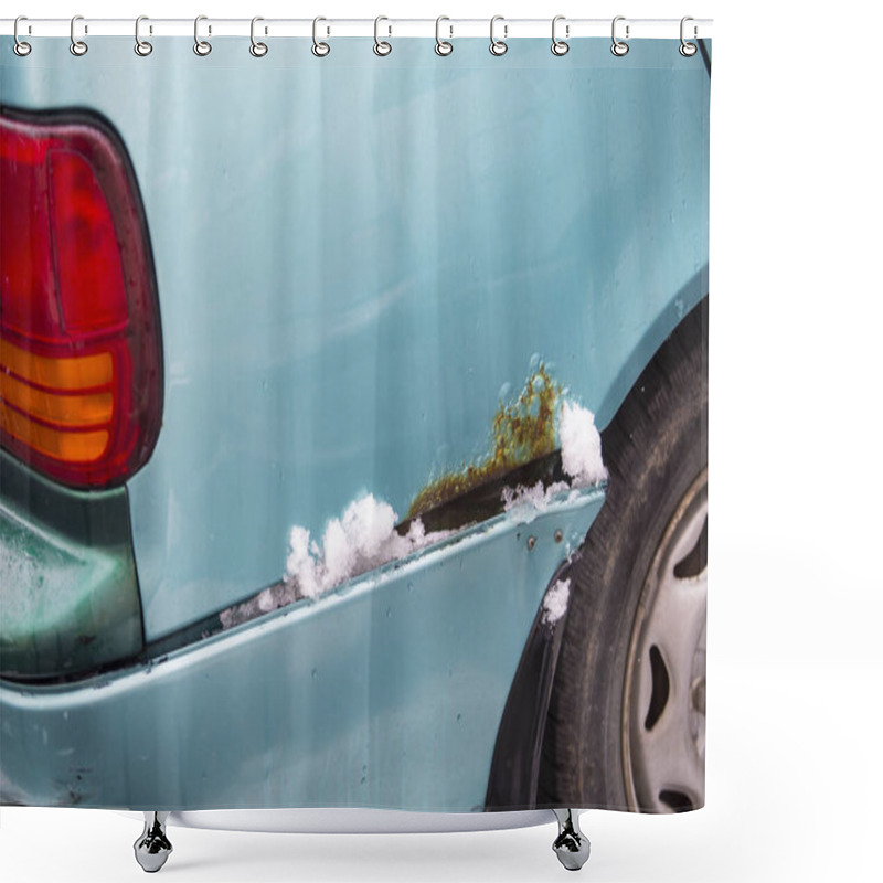 Personality  Deitail Of Car Rusted And Damaged In Winter Shower Curtains