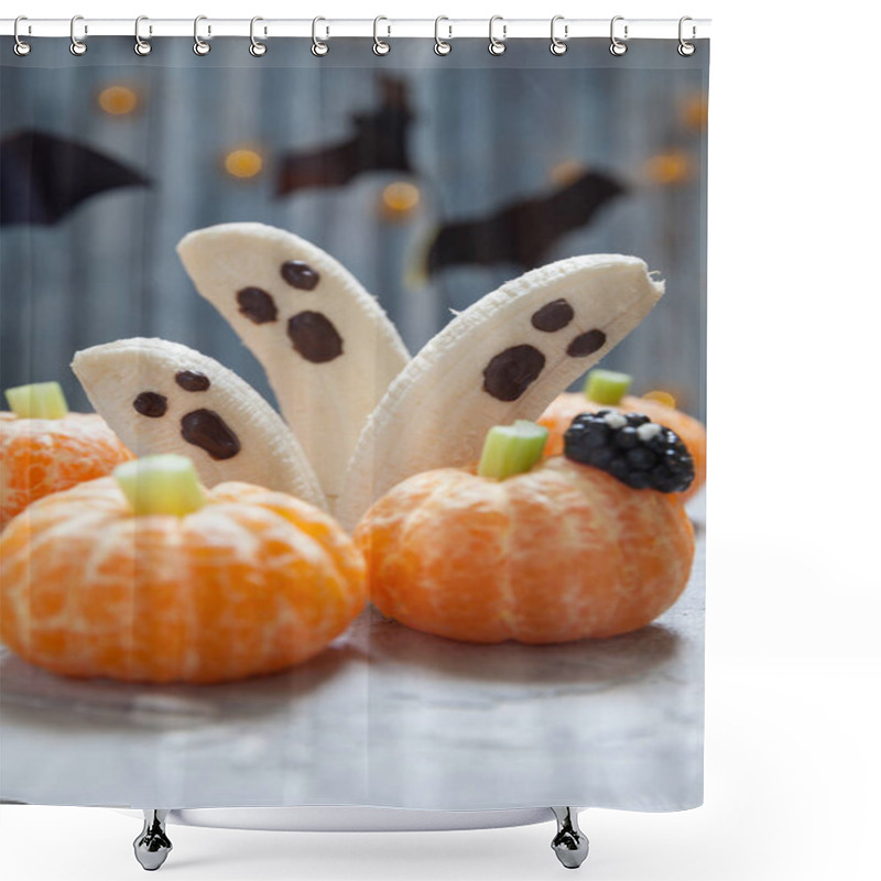 Personality  Fruit Halloween Treats. Banana Ghosts And Clementine Orange Pumpkins Shower Curtains