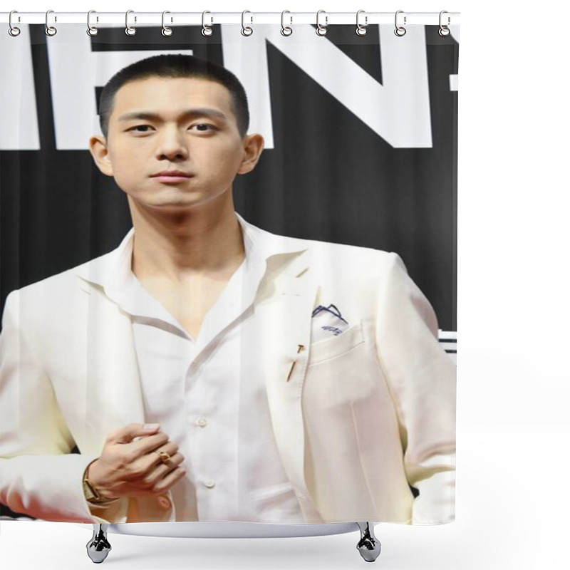 Personality  Chinese Actor Li Xian Shows Up In White Suit At The Red Carpet For The GQ Men Of The Year 2020, Shanghai, China, 4 December 2020.  Shower Curtains