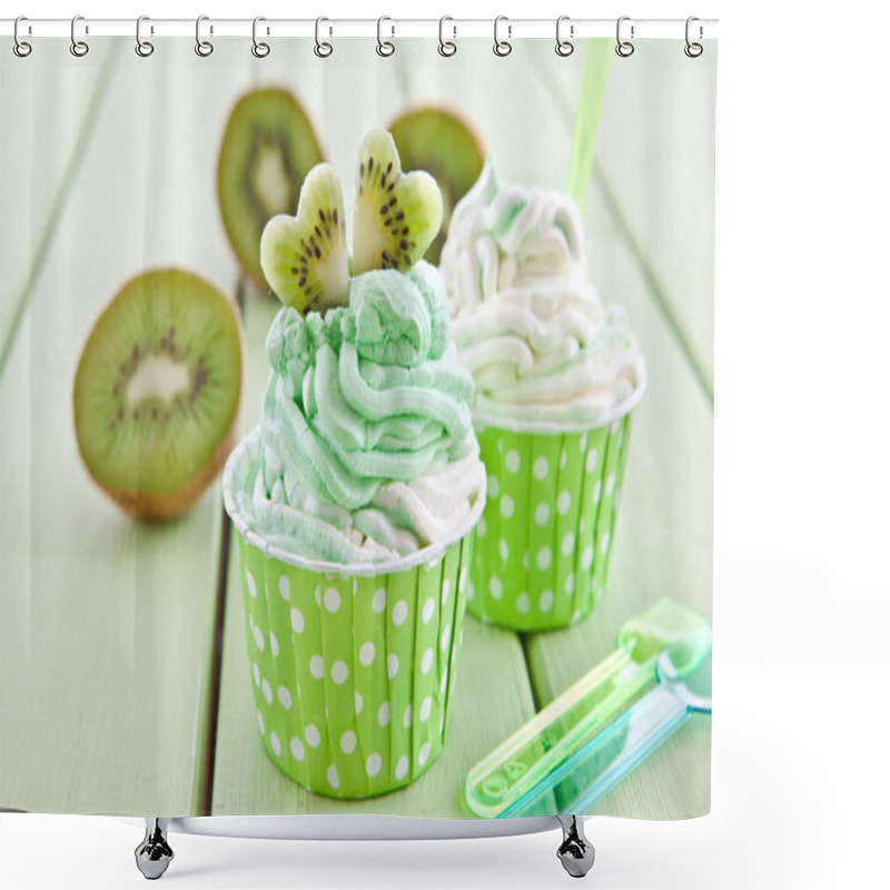 Personality  Frozen Yogurt With Fresh Kiwi Shower Curtains