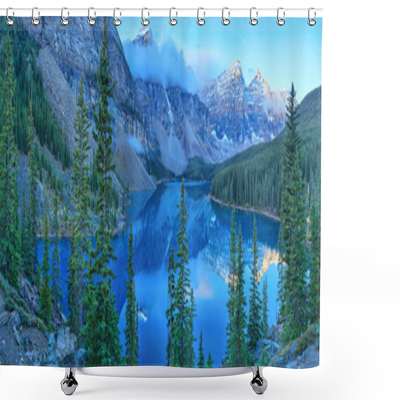 Personality  Nature Canada Shower Curtains