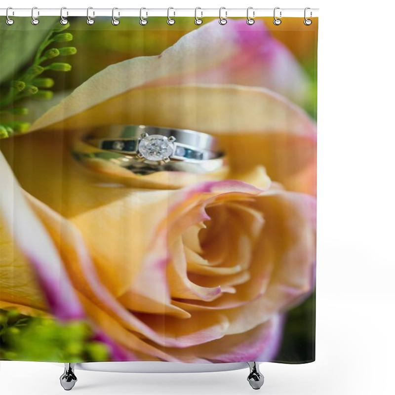 Personality  Rose Rings Shower Curtains