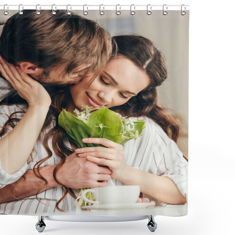 Personality  Couple Embracing And Kissing With Bouquet Of Flowers Shower Curtains