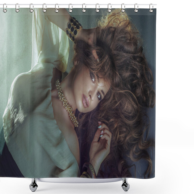 Personality  Beauty Photo Of Blonde Lady In Jewelry Shower Curtains