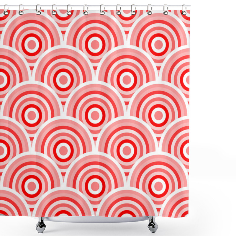 Personality  Concentric Circles Abstract Pattern. Seamlessly Re Shower Curtains