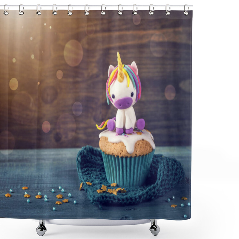 Personality  Unicorn Cupcake For Party Shower Curtains