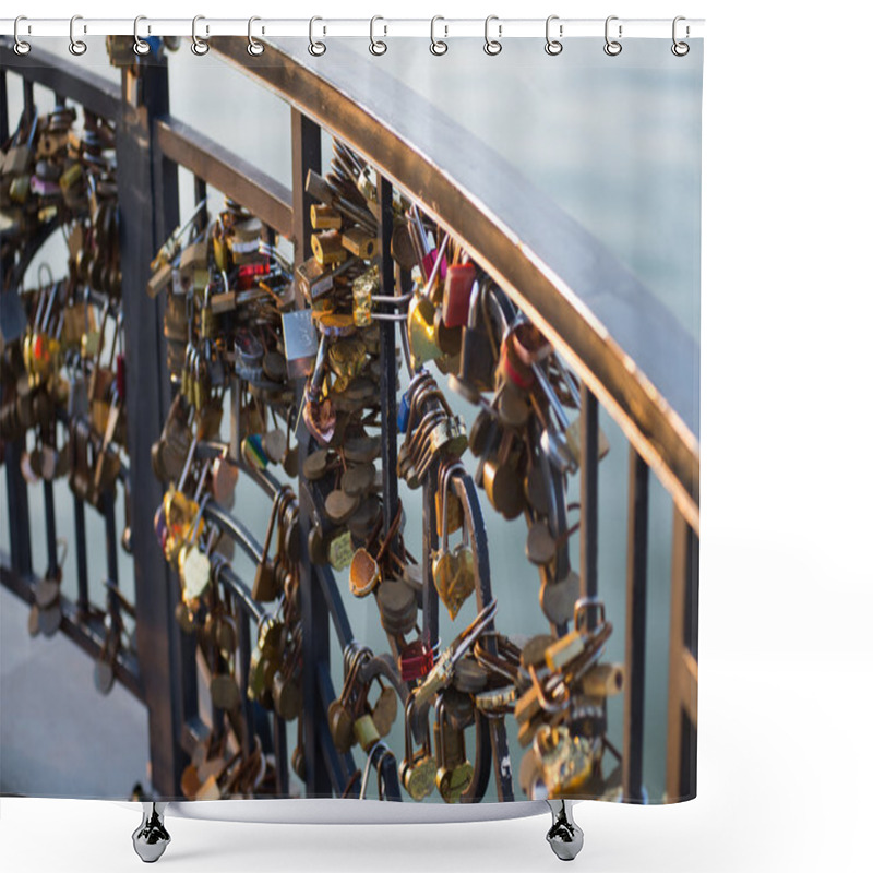 Personality  Padlocks Hanged On  Fence Shower Curtains