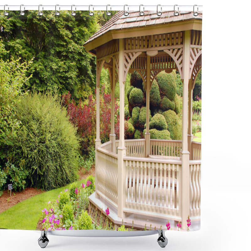 Personality  Garden Gazebo Shower Curtains