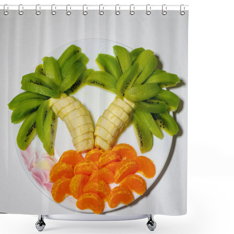 Personality  A Plate Showcases A Fun Tropical Design With Two Banana Trunks Made Of Bananas And Kiwifruit Forming Palm Trees, Accompanied By Vibrant Orange Segments Resembling A Beach. Shower Curtains