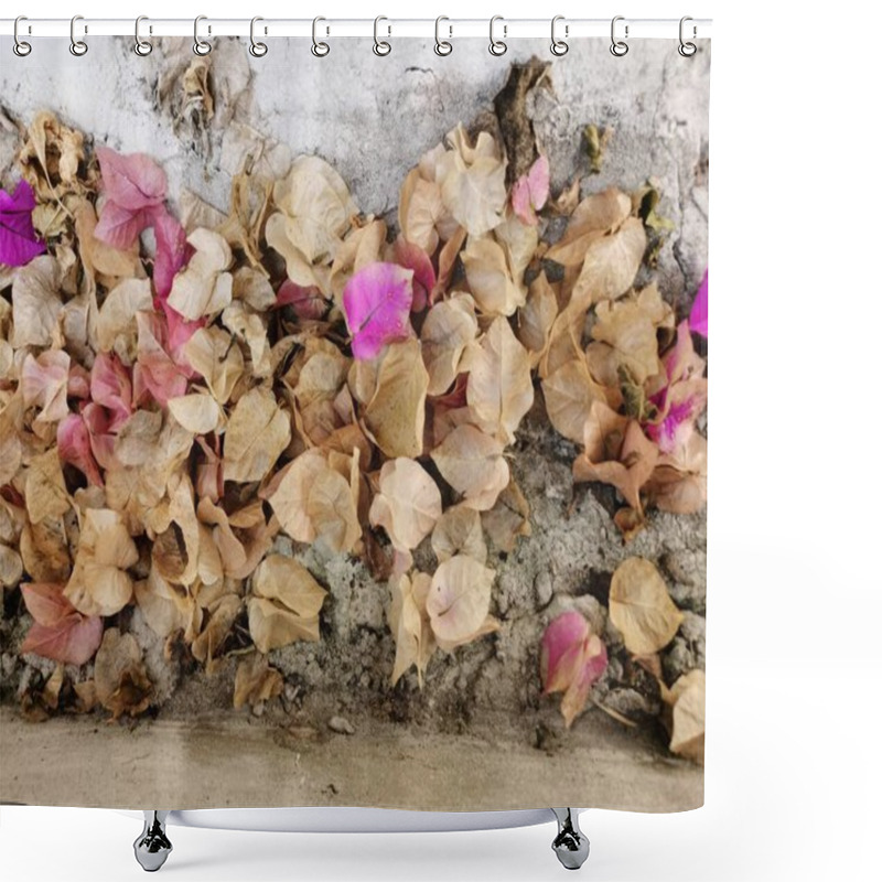 Personality  Withered Or Dry Flowers Spreading On The Ground With The Addition Of A Few Vignettes,season Change Concept Shower Curtains