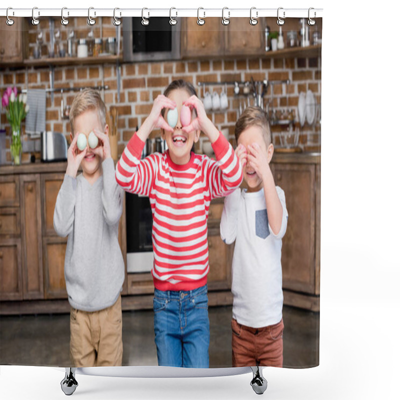 Personality  Kids Holding Easter Eggs Shower Curtains