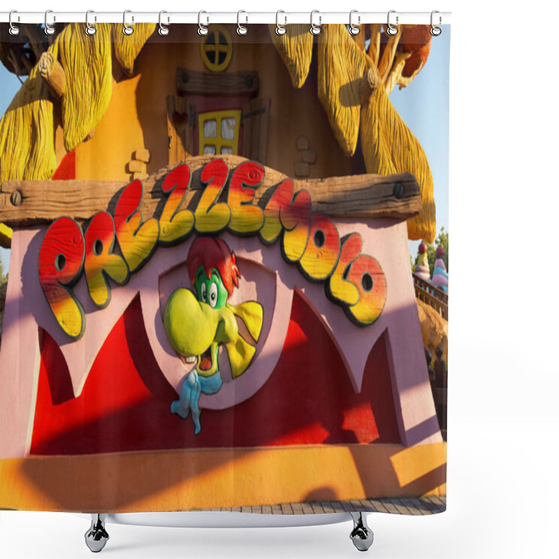 Personality  Gardaland - Theme Park - Castelnuovo Del Garda Shower Curtains