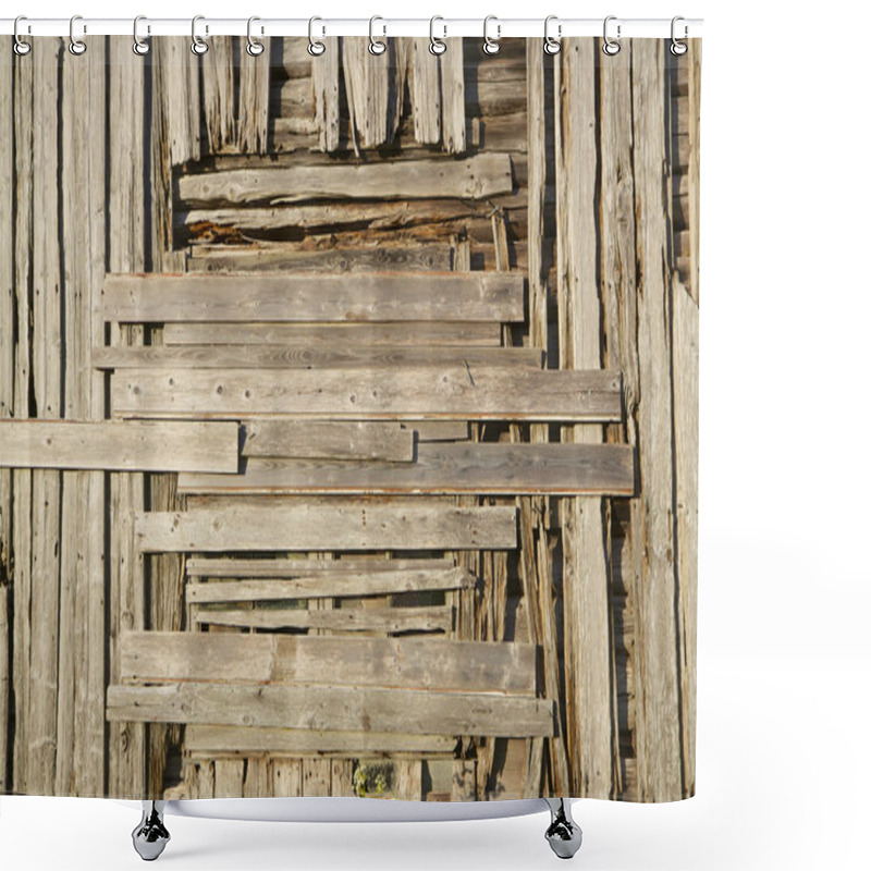 Personality  Old Wooden Facade Shower Curtains