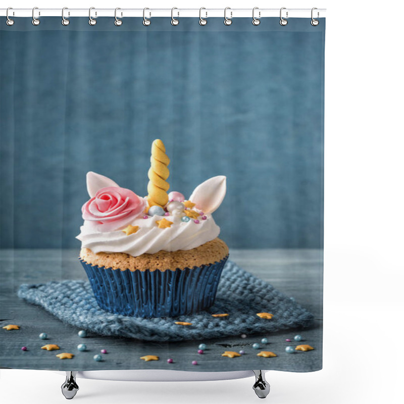 Personality  Unicorn Cupcake For Party Shower Curtains