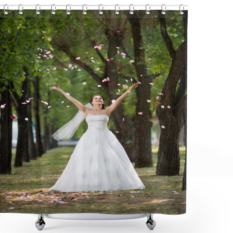 Personality  Beautiful Fiancee Shower Curtains