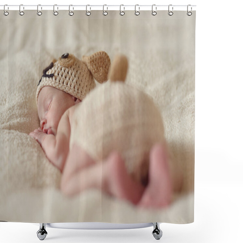 Personality  Funny Sleeping Newborn Shower Curtains