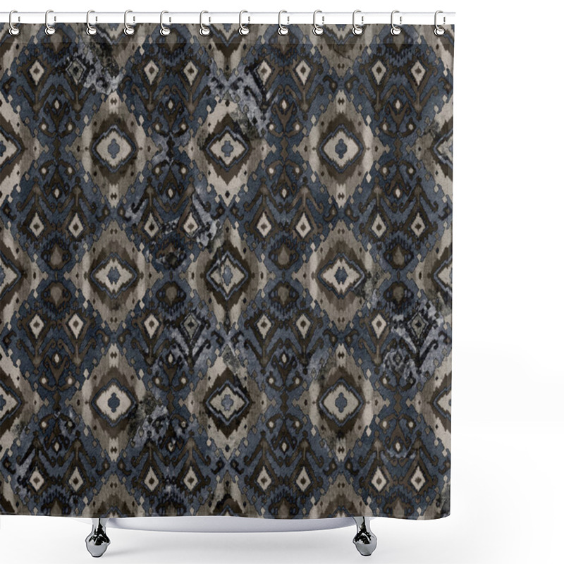 Personality  Geometry Modern Repeat Pattern With Textures Shower Curtains