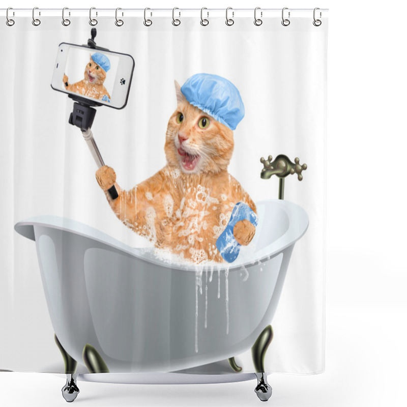 Personality  Cat Taking A Selfie With A Smartphone Shower Curtains