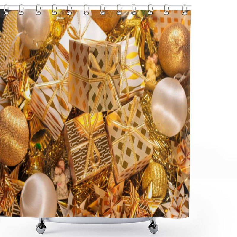 Personality  Luxury Gold Themed Holiday Greeting Card With Gift Boxes Shower Curtains