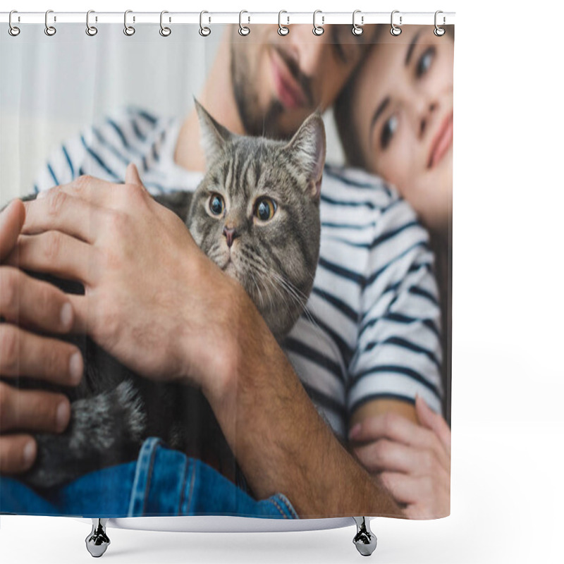 Personality  Close-up Shot Of Young Couple Holding Cat In Hands And Embracing Shower Curtains