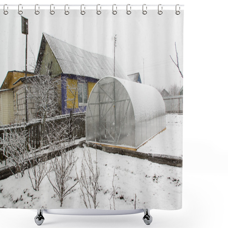 Personality  Greenhouse And Snow Shower Curtains