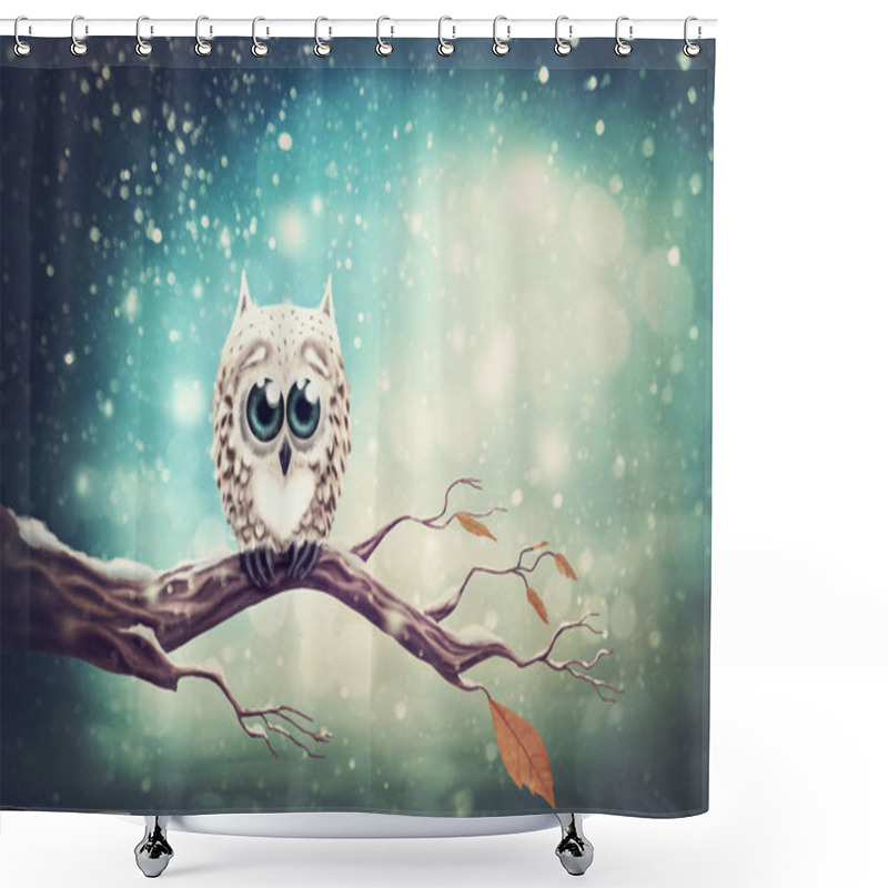 Personality  Little Snow Owl Shower Curtains