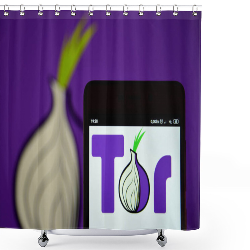 Personality  Tor Browser Logo Seen On The Smartphone Shower Curtains