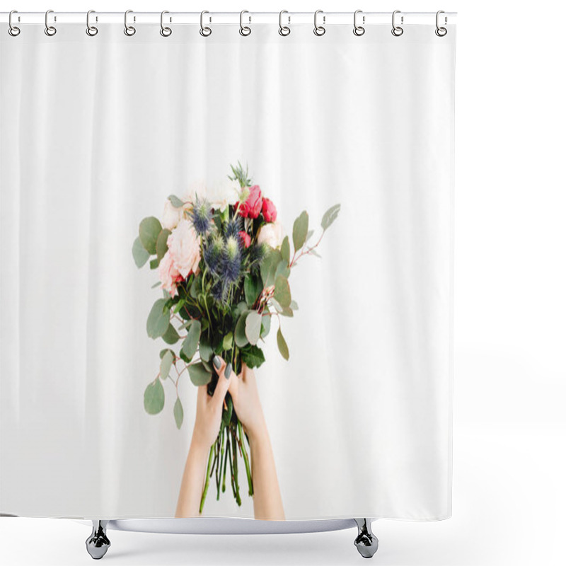 Personality  Girl's Hands Holding Beautiful Flowers Bouquet Shower Curtains