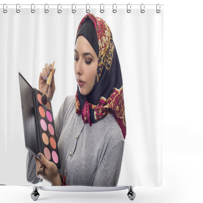 Personality  Female Make Up Artist Wearing A Hijab Shower Curtains